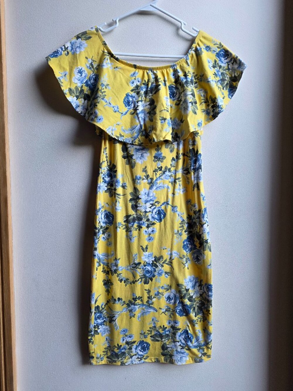 Got Style, USA Yellow Floral Ruffled Fitted Dress Size Medium